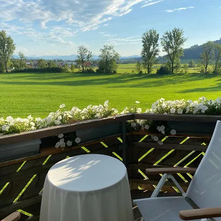 Gemuetliche Wohnung Mit Ofen Und Naturblick Wildpoldsried Exterior foto